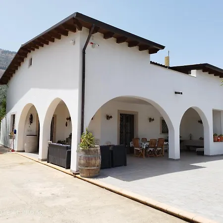 Holiday home Uso Turistico Barbara Carini